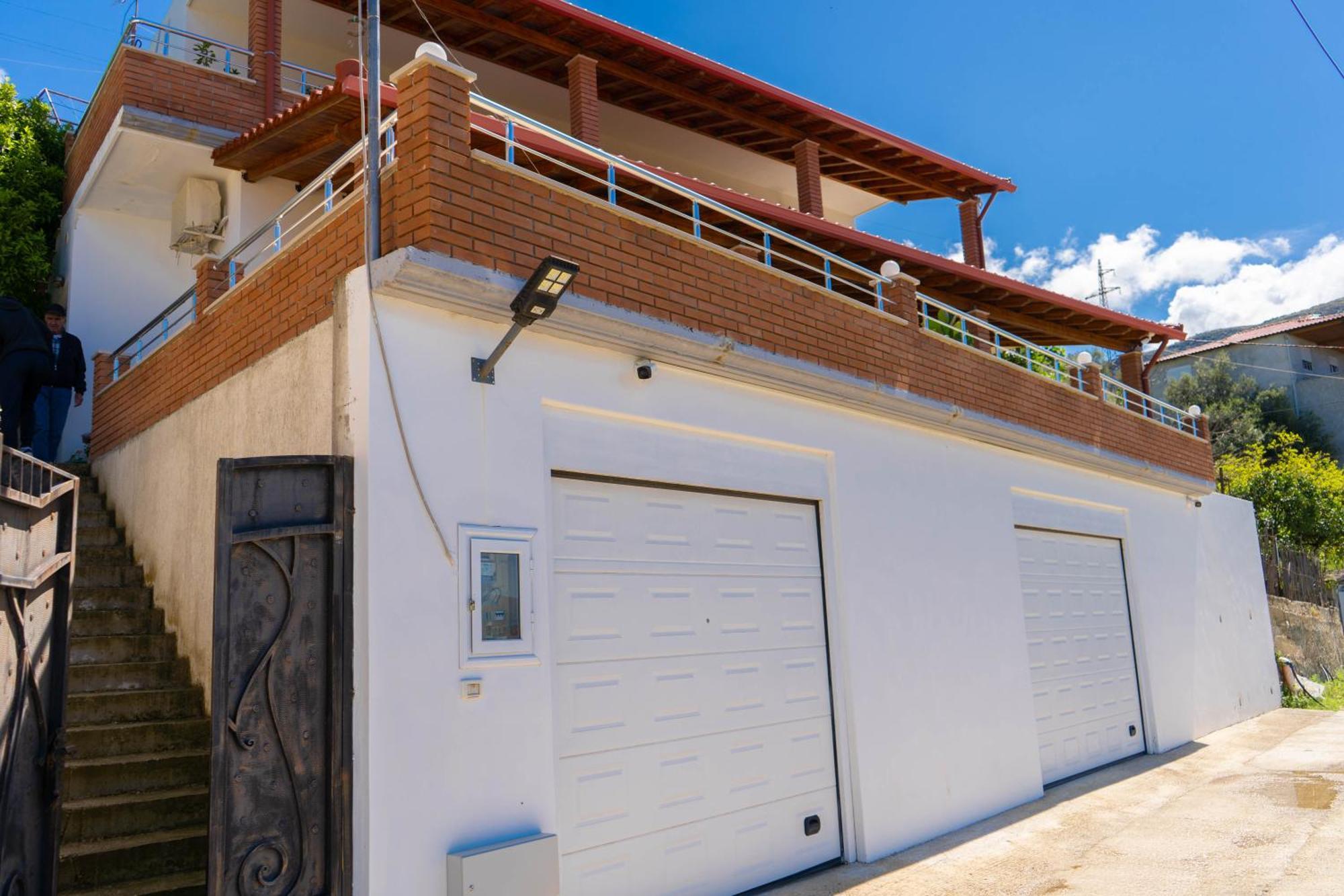 Vila Aliaj Vlorë Exteriér fotografie